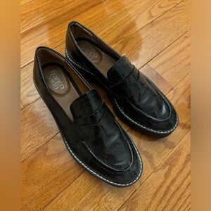 black chunky loafer